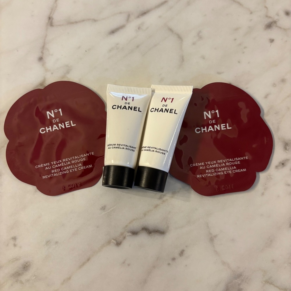 Chanel No 1 Red Camellia Revitalizing Serum Cream Eye Cream Sample Set 4pc New